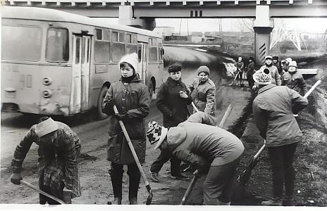 коммунистичес кий субботник, сер 80х.jpg